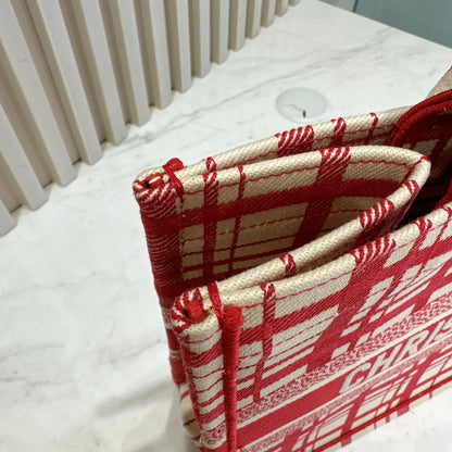 Dior Medium Check 'n' Dior Book Tote
