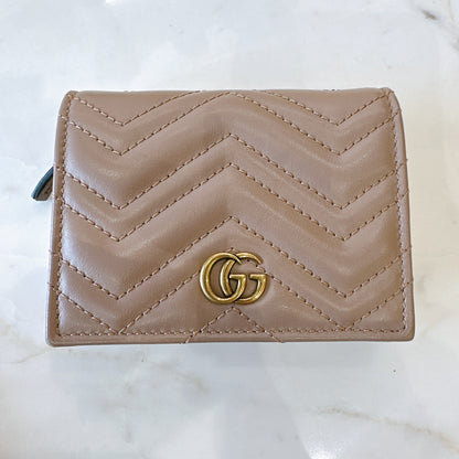 Gucci Marmont Bi-Fold Wallet in Dusty Pink