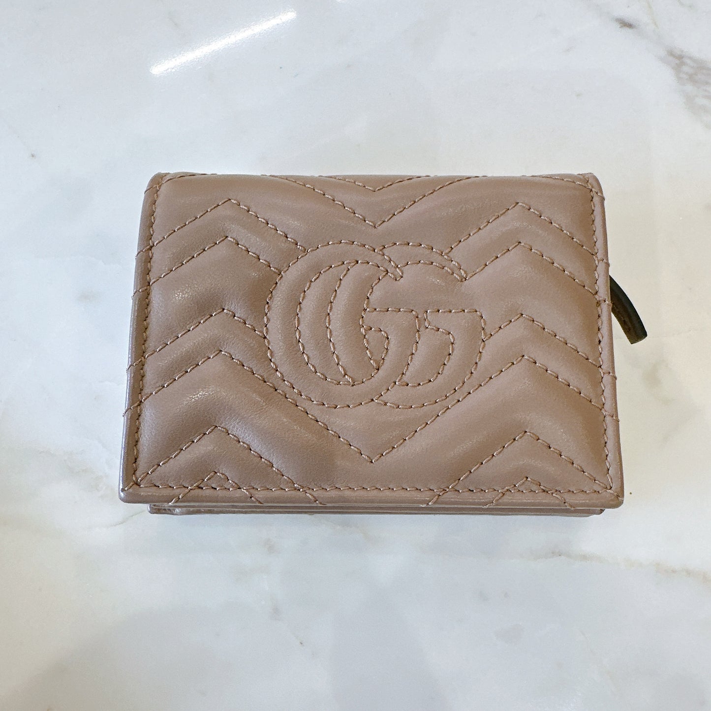 Gucci Marmont Bi-Fold Wallet in Dusty Pink