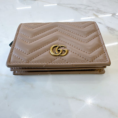 Gucci Marmont Bi-Fold Wallet in Dusty Pink