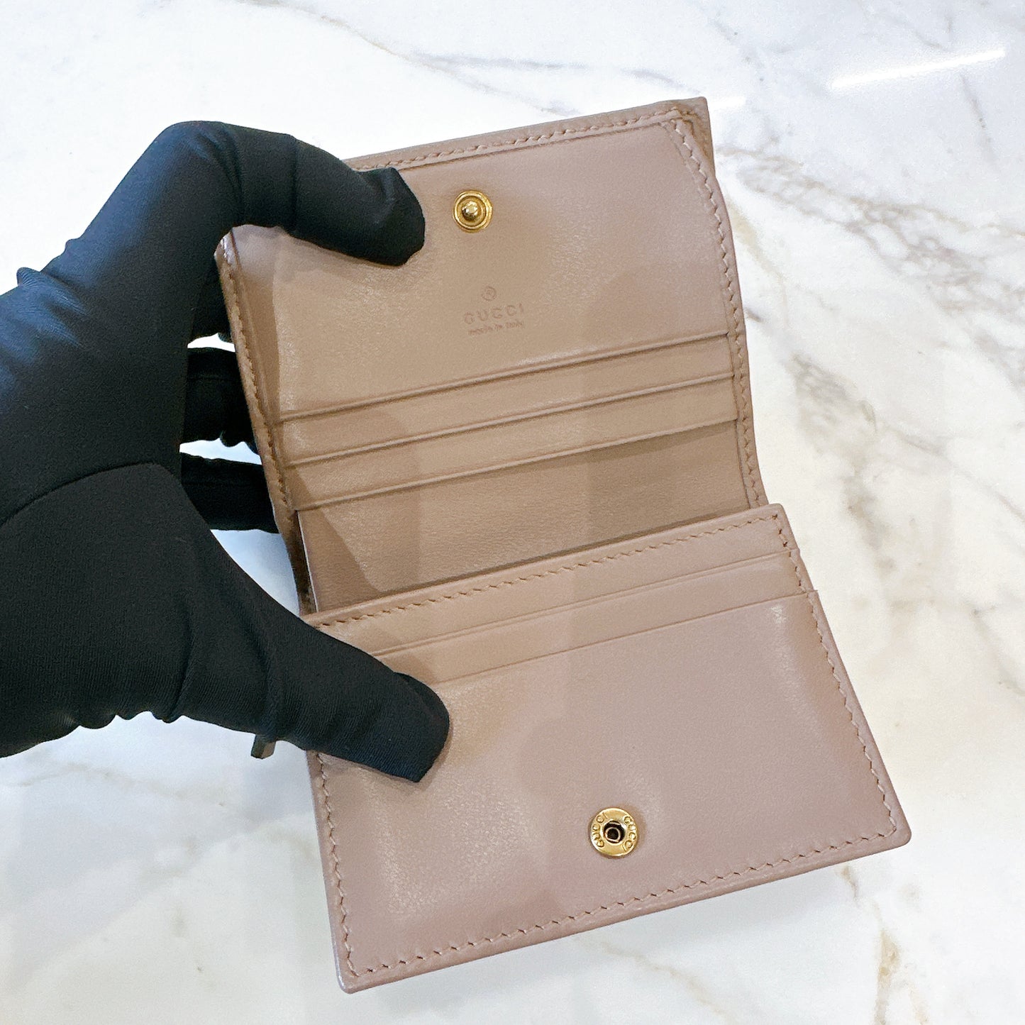 Gucci Marmont Bi-Fold Wallet in Dusty Pink