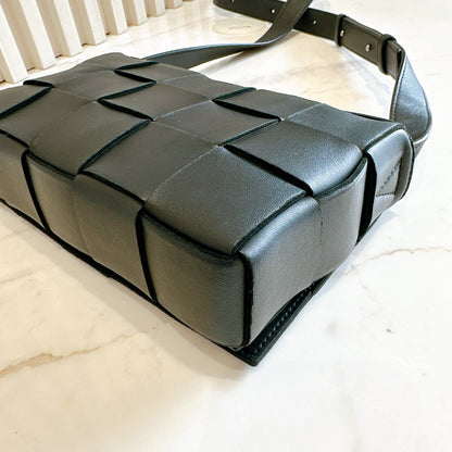 Bottega Veneta Cassette Medium in Black