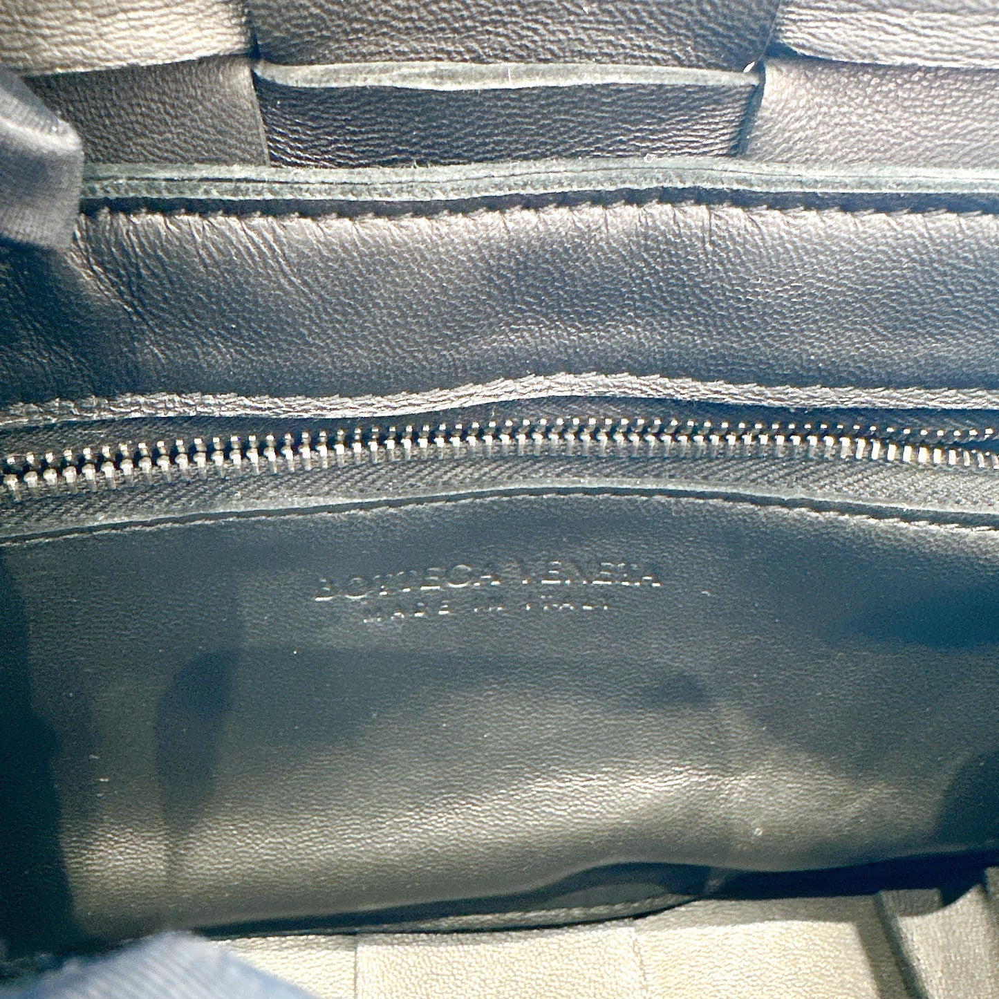 Bottega Veneta Cassette Medium in Black