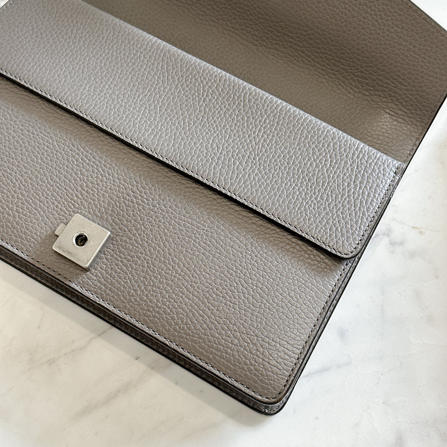 Gucci Medium Dionysus in Grey