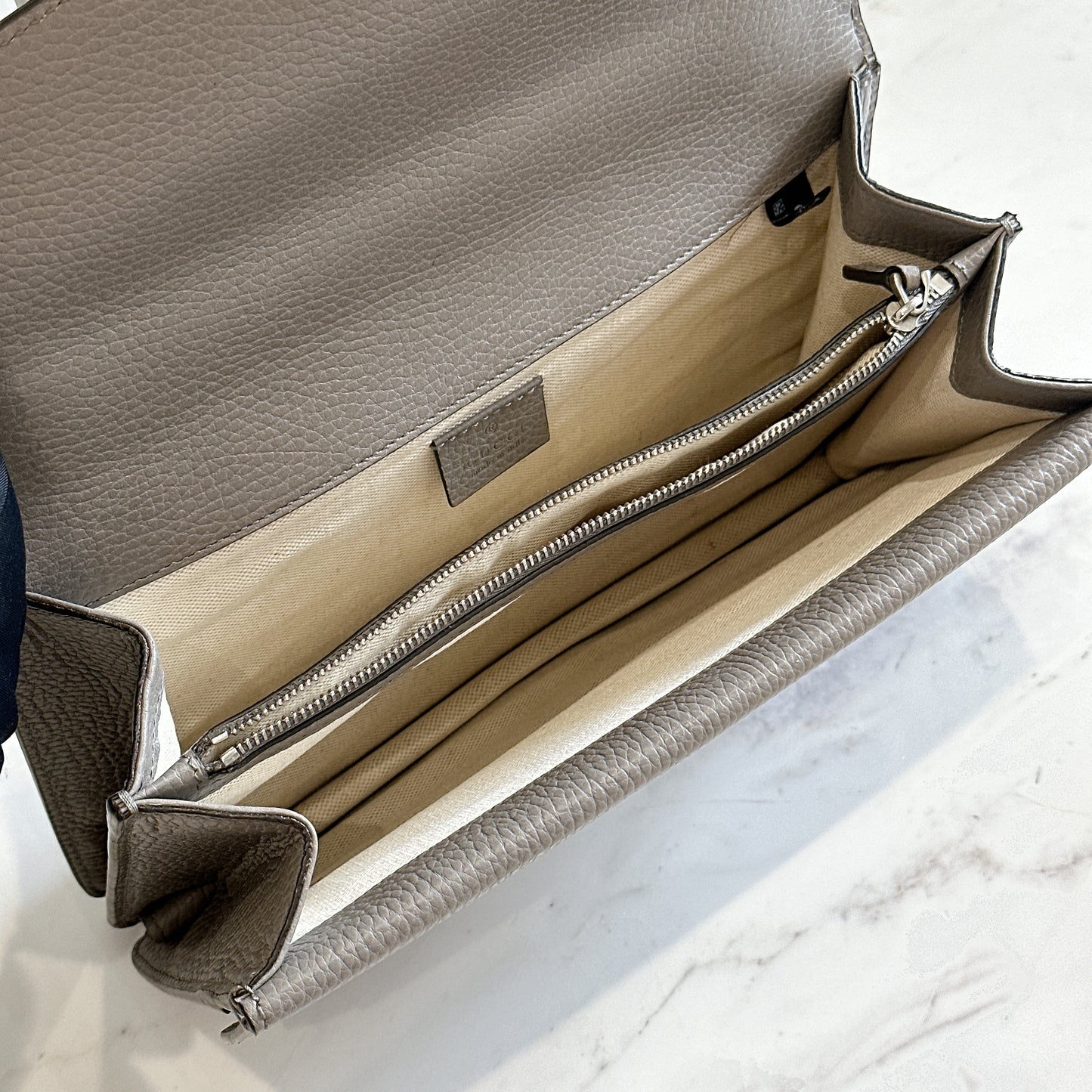 Gucci Medium Dionysus in Grey