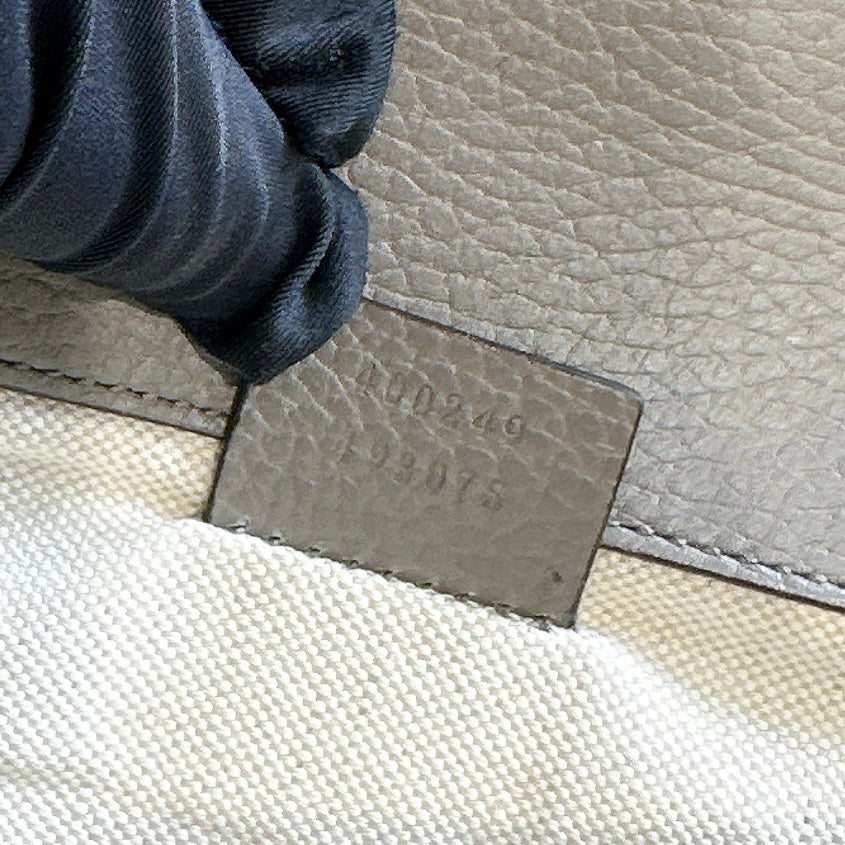 Gucci Medium Dionysus in Grey