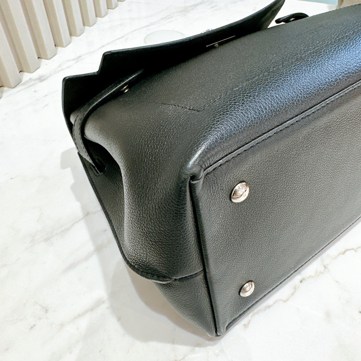 LV Lockme Ever PM in Black