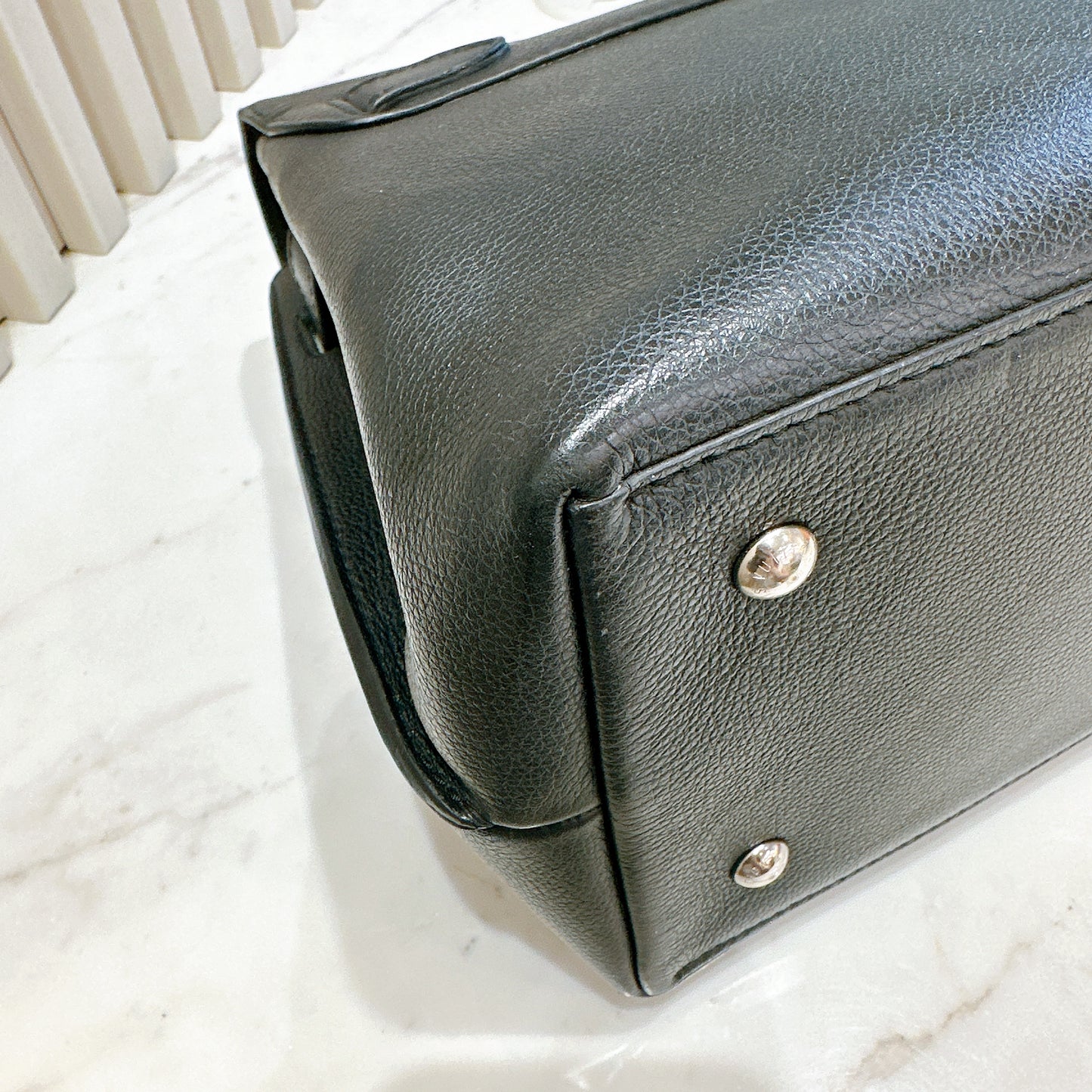 LV Lockme Ever PM in Black
