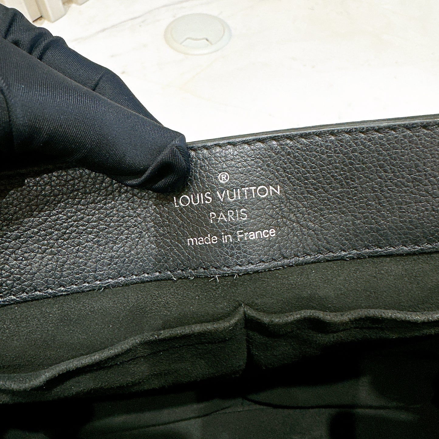 LV Lockme Ever PM in Black