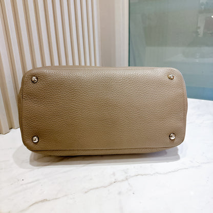 Prada Vitello Daino Leather Shopping Tote in Grey