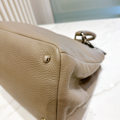 Prada Vitello Daino Leather Shopping Tote in Grey