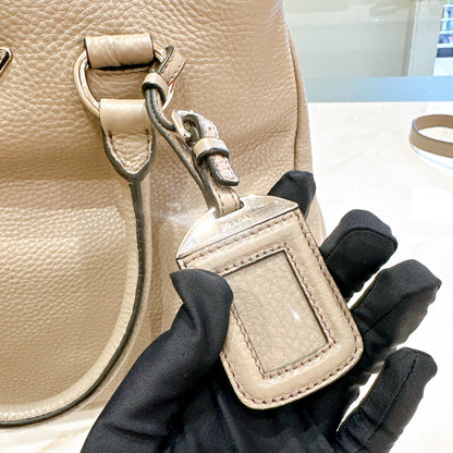 Prada Vitello Daino Leather Shopping Tote in Grey