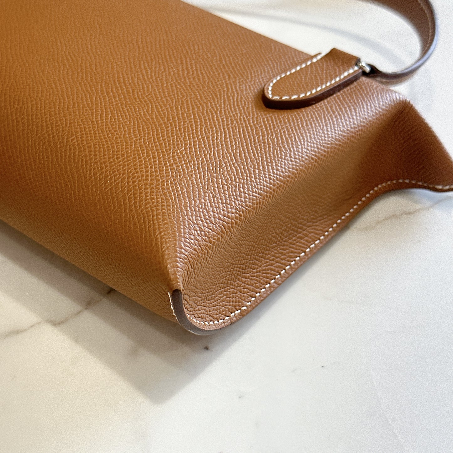 Hermes Videpoches in Gold