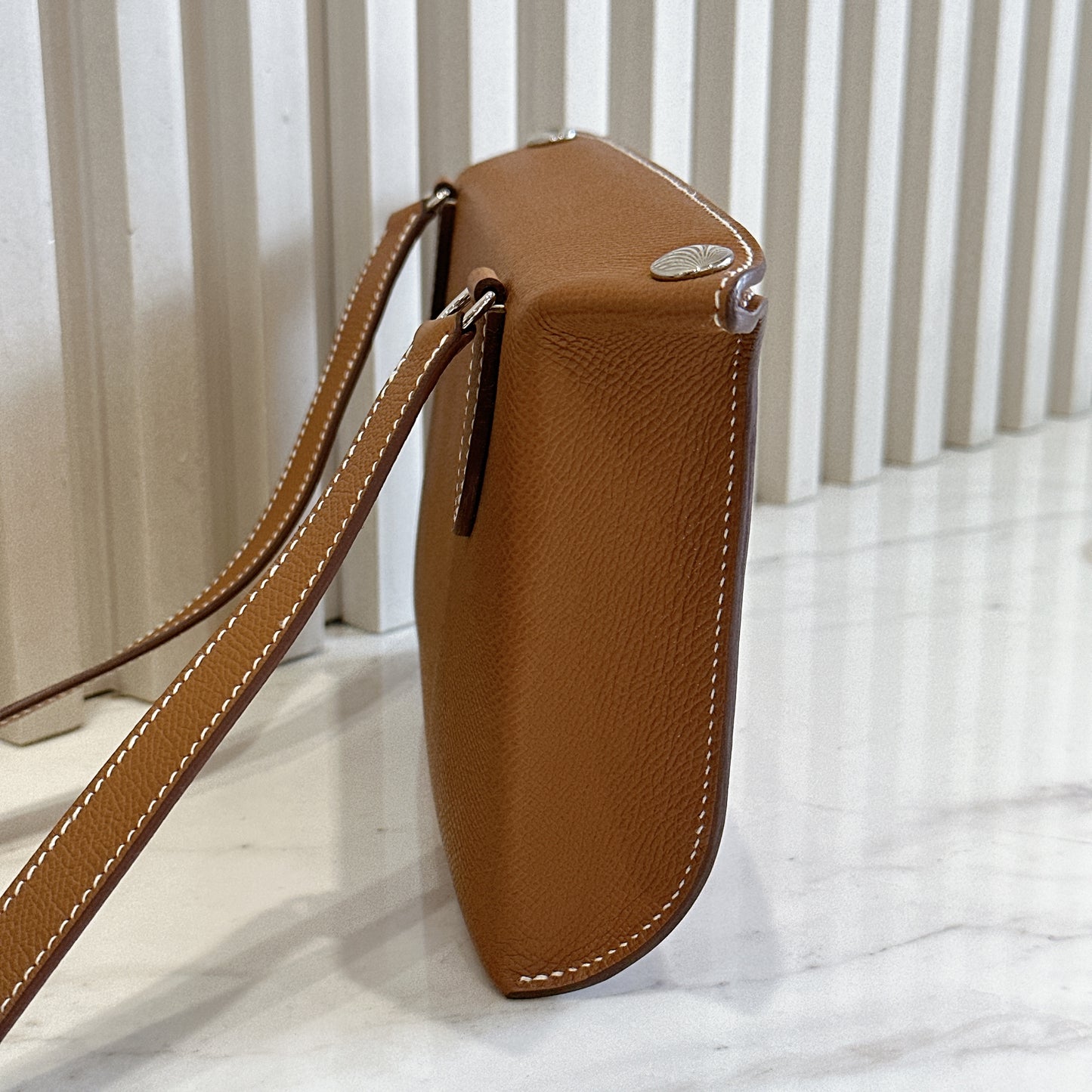 Hermes Videpoches in Gold