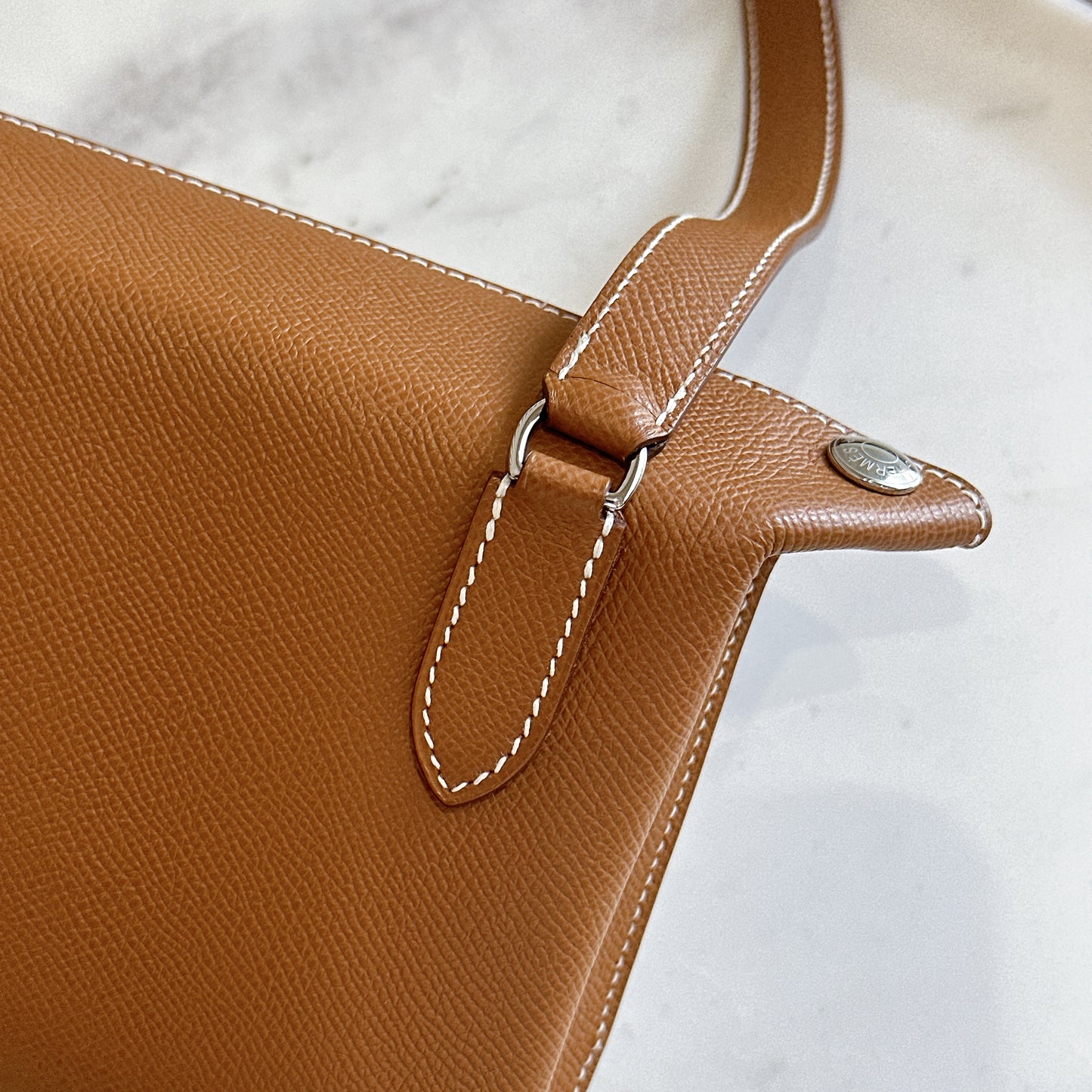 Hermes Videpoches in Gold