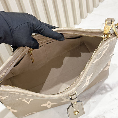 LV Carryall in Bicolour