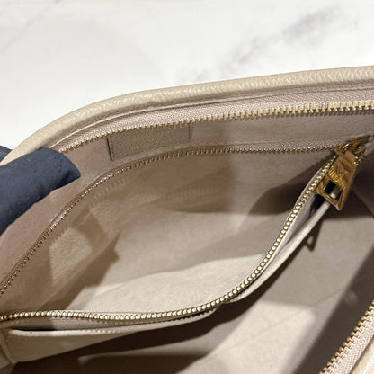 LV Carryall in Bicolour