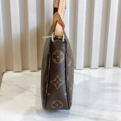 LV Monogram Pochette Accessoires