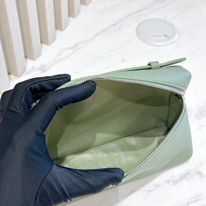 Loro Piana Extra Pocket L19 in Sage Green