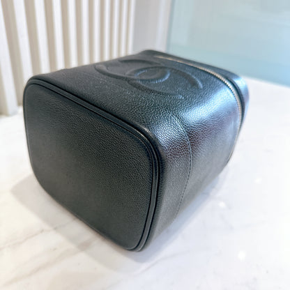 Chanel Vintage Vanity Case in Black Caviar
