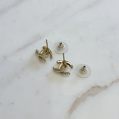 Chanel CC Pearl Earring