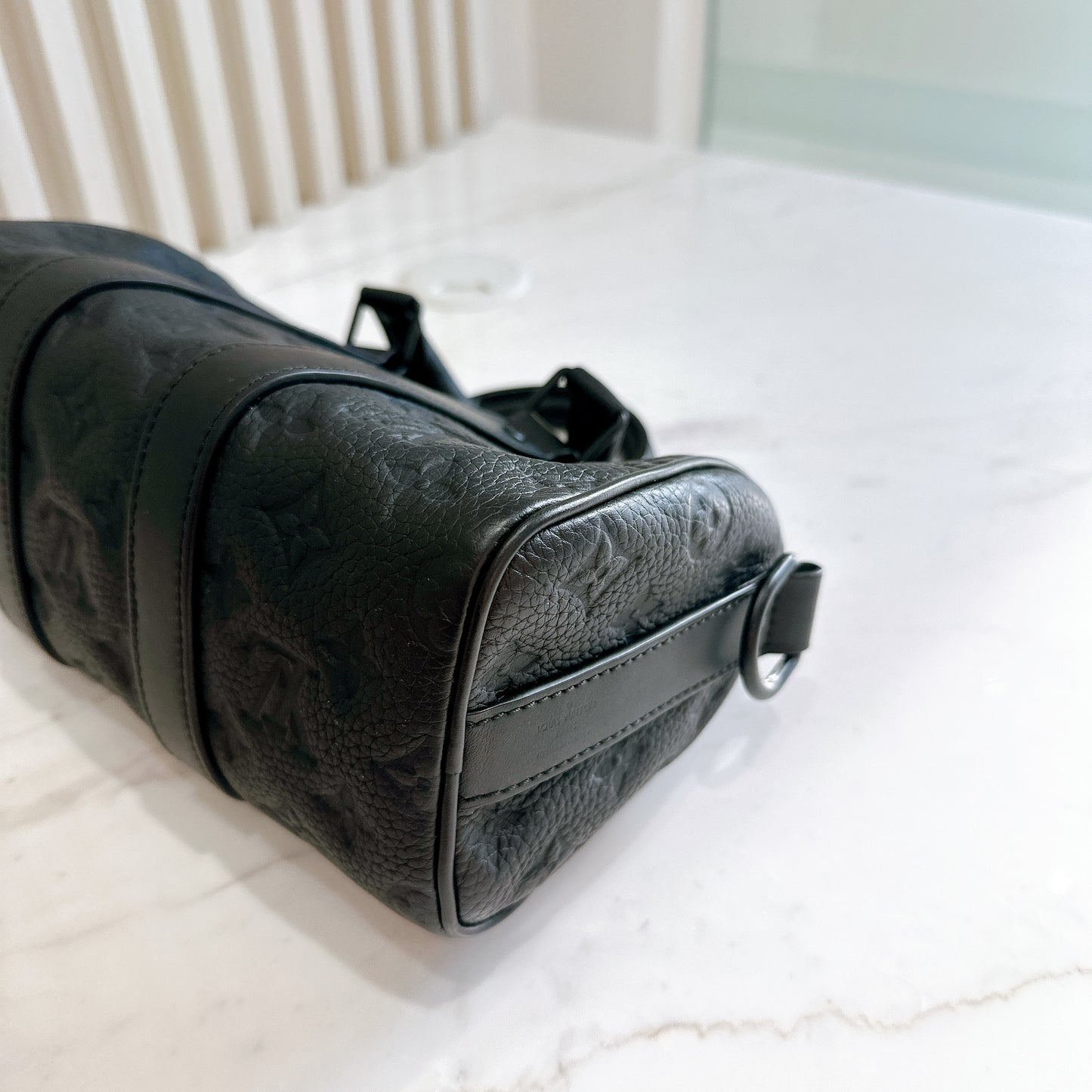 LV Keepall 25 in Black Taurillon