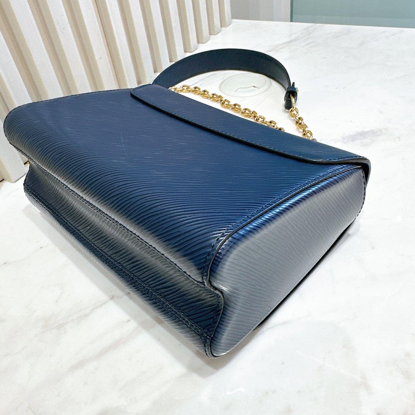 LV Twist MM in Blue