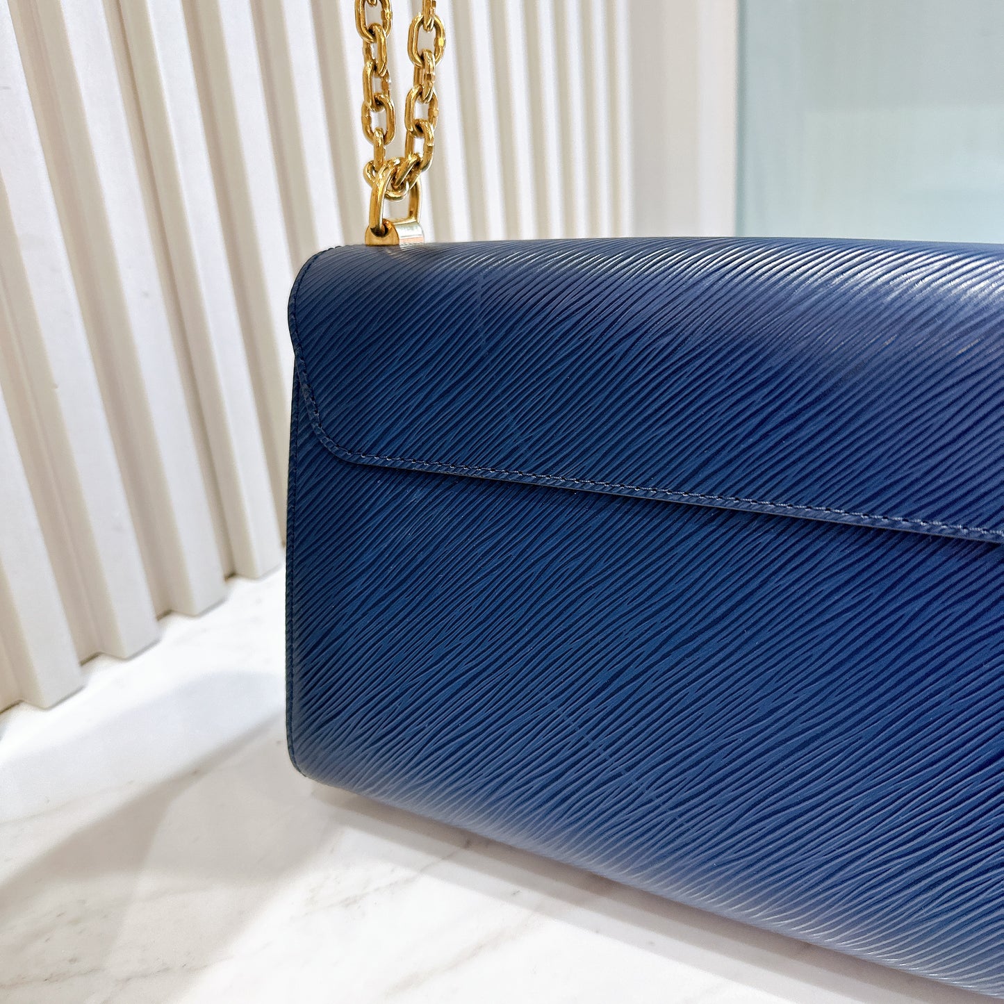 LV Twist MM in Blue