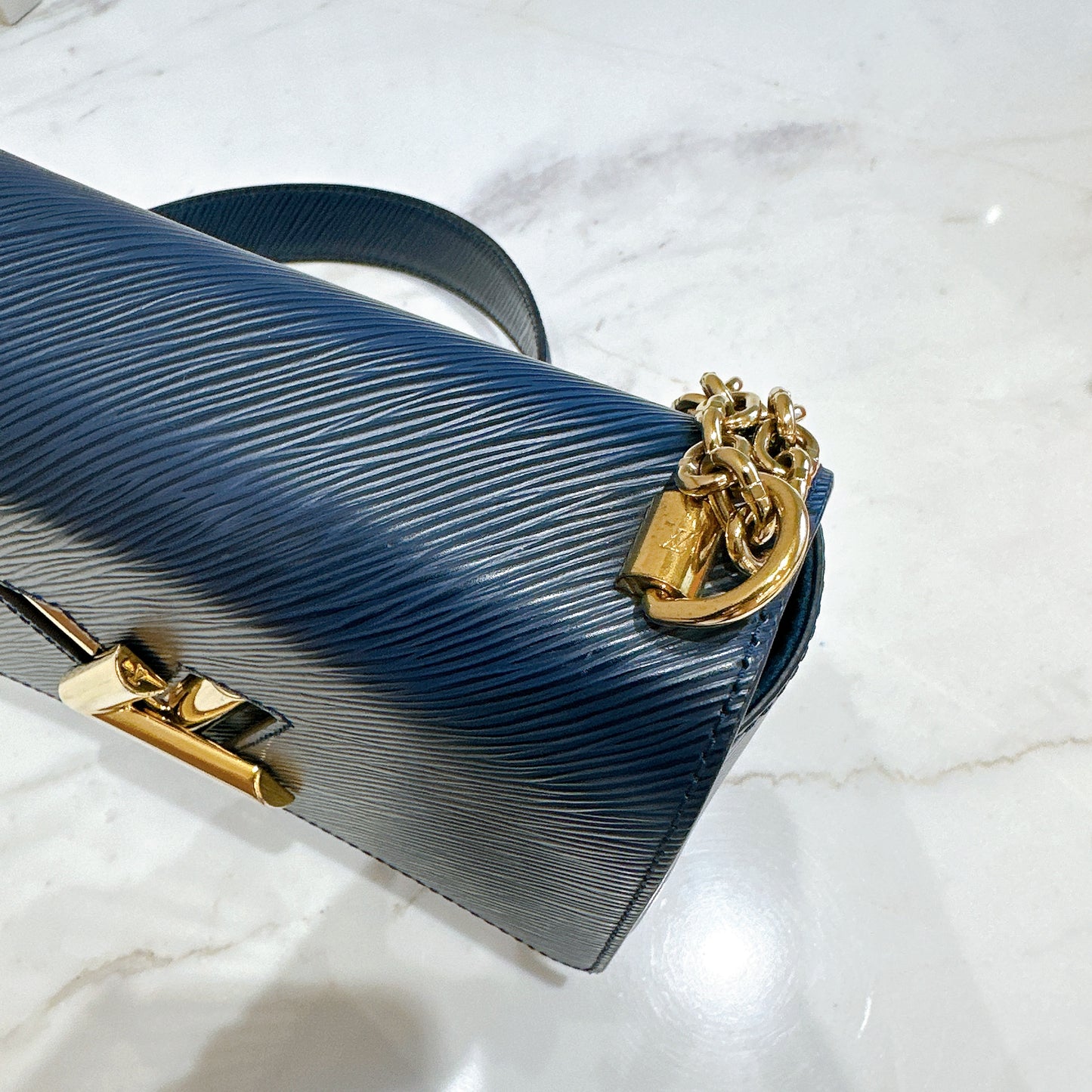 LV Twist MM in Blue