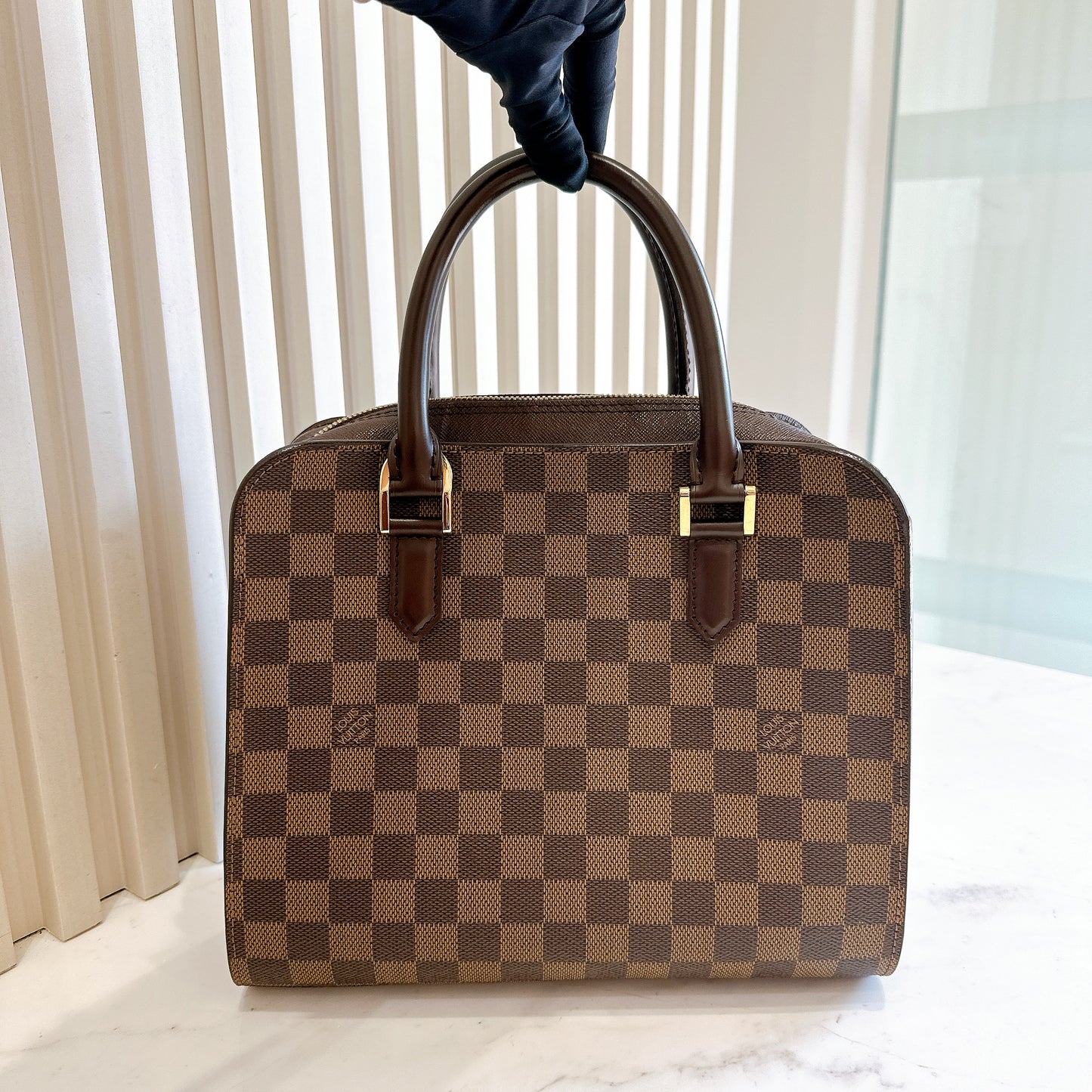 LV Damier Ebene Triana