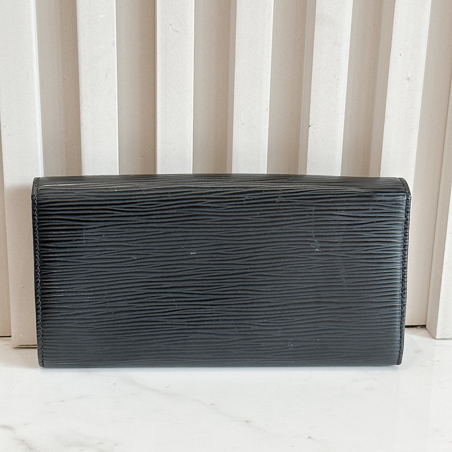 LV Epi Porte Tresor International Wallet Black