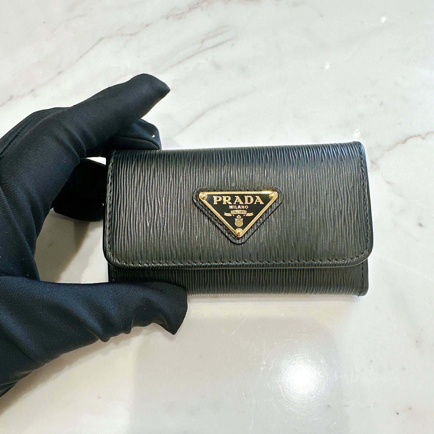 Prada Leather Key Case In Black