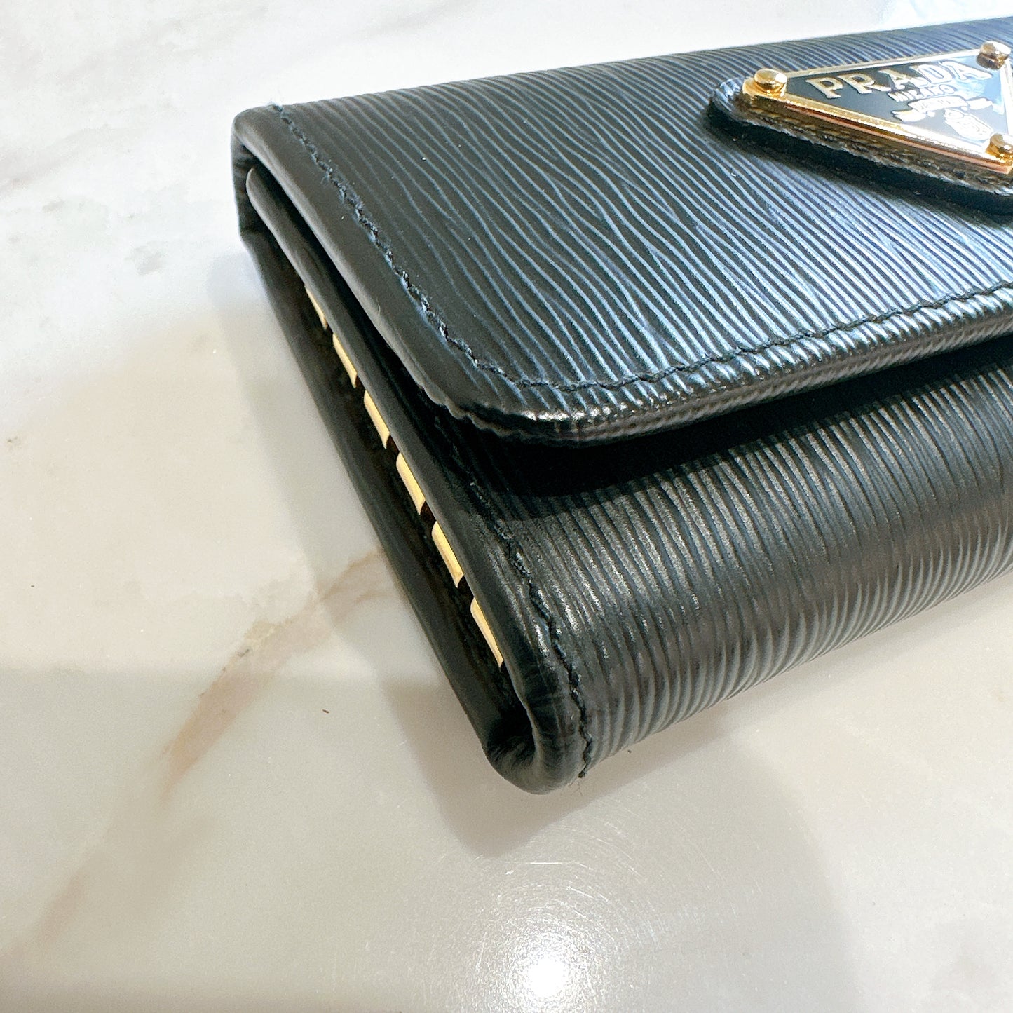Prada Leather Key Case In Black