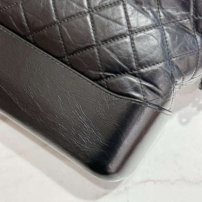 Chanel Gabrielle Medium in Black