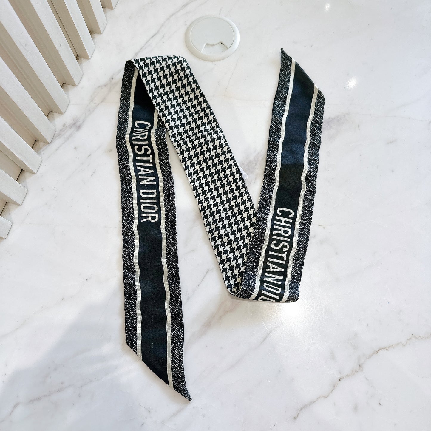 Dior 30 Montaigne Mitzah Scarf Black and White Silk Twilly