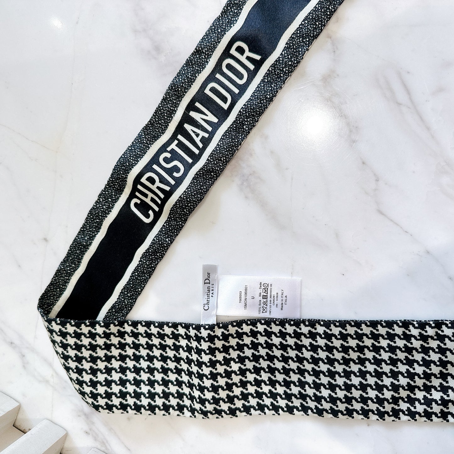 Dior 30 Montaigne Mitzah Scarf Black and White Silk Twilly