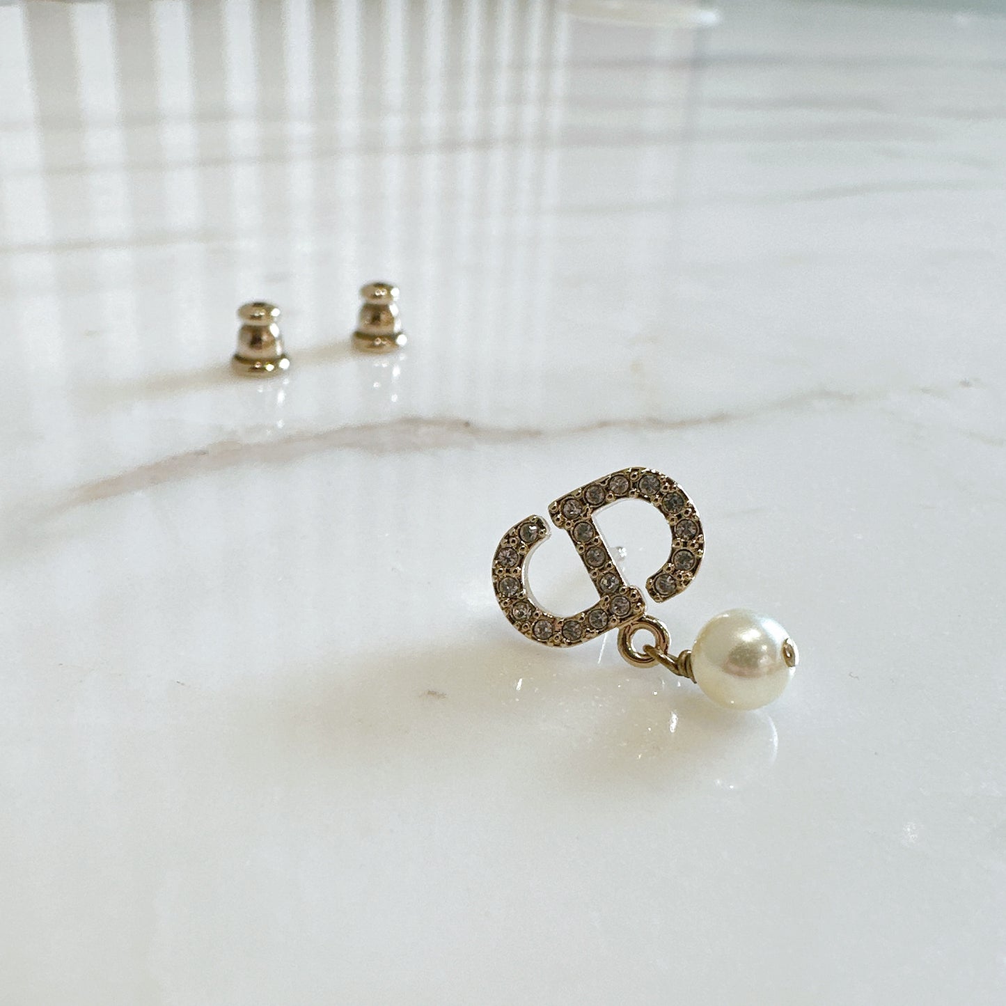 Dior Petit CD Daisy Earrings