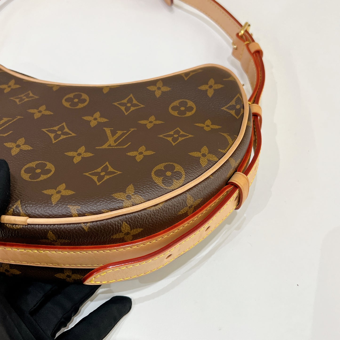 LV Monogram Croissant MM