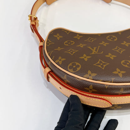 LV Monogram Croissant MM