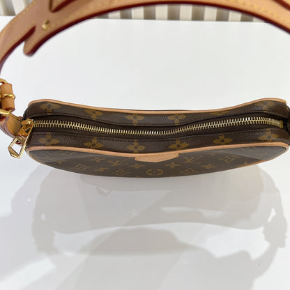 LV Monogram Croissant MM