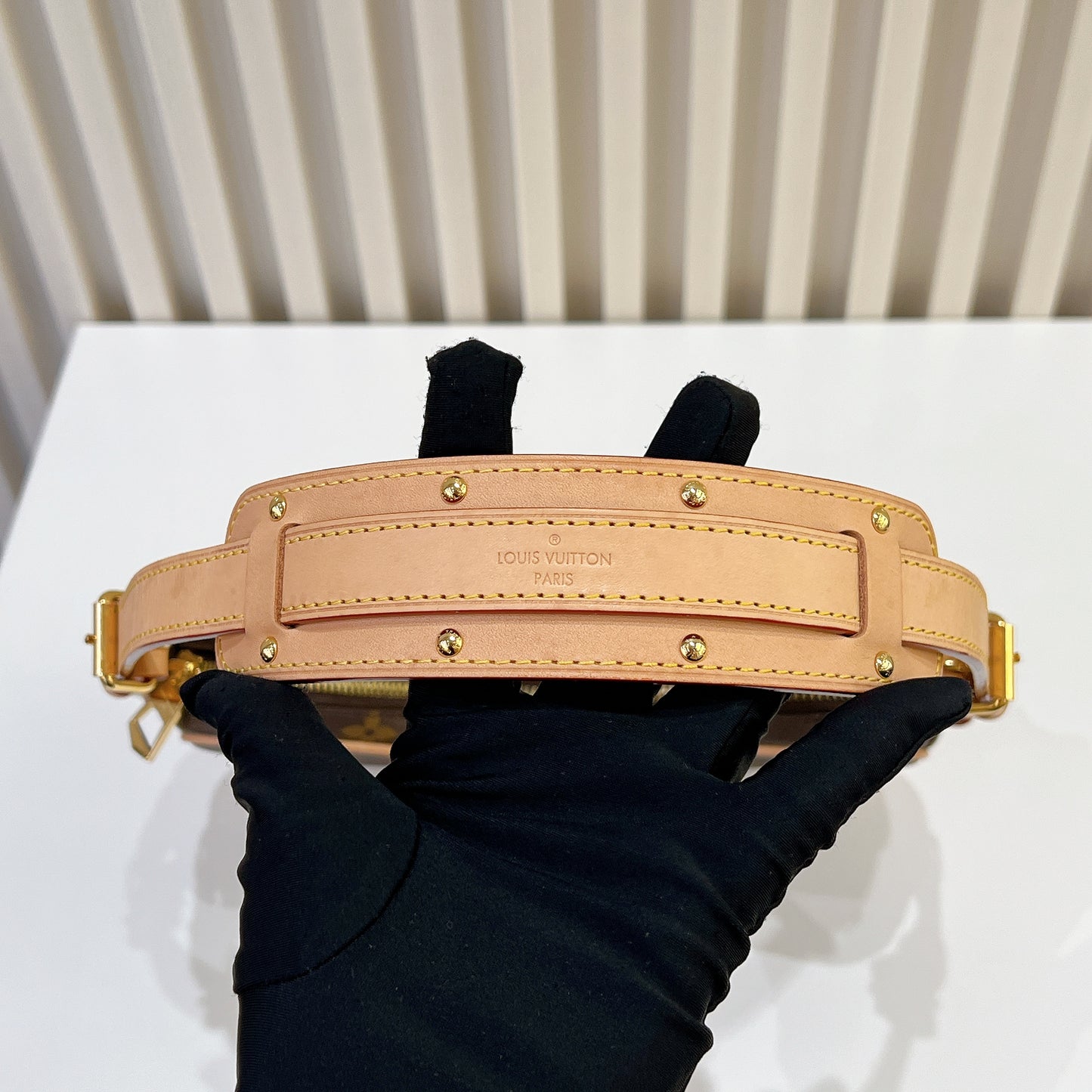 LV Monogram Croissant MM