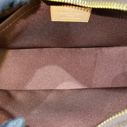 LV Monogram Croissant MM