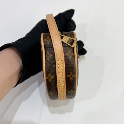 LV Monogram Croissant MM