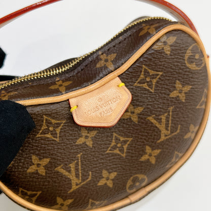 LV Monogram Croissant MM