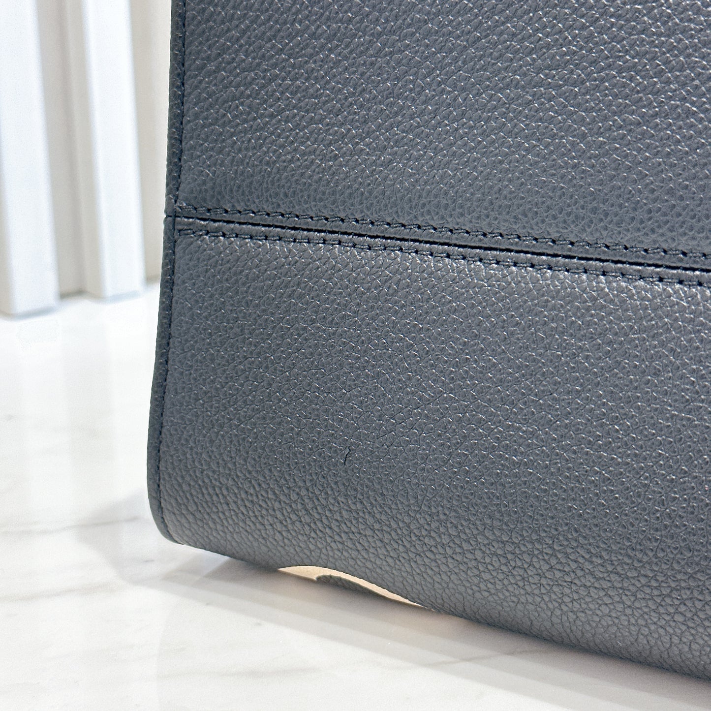 LV On The Go MM Bicolor
