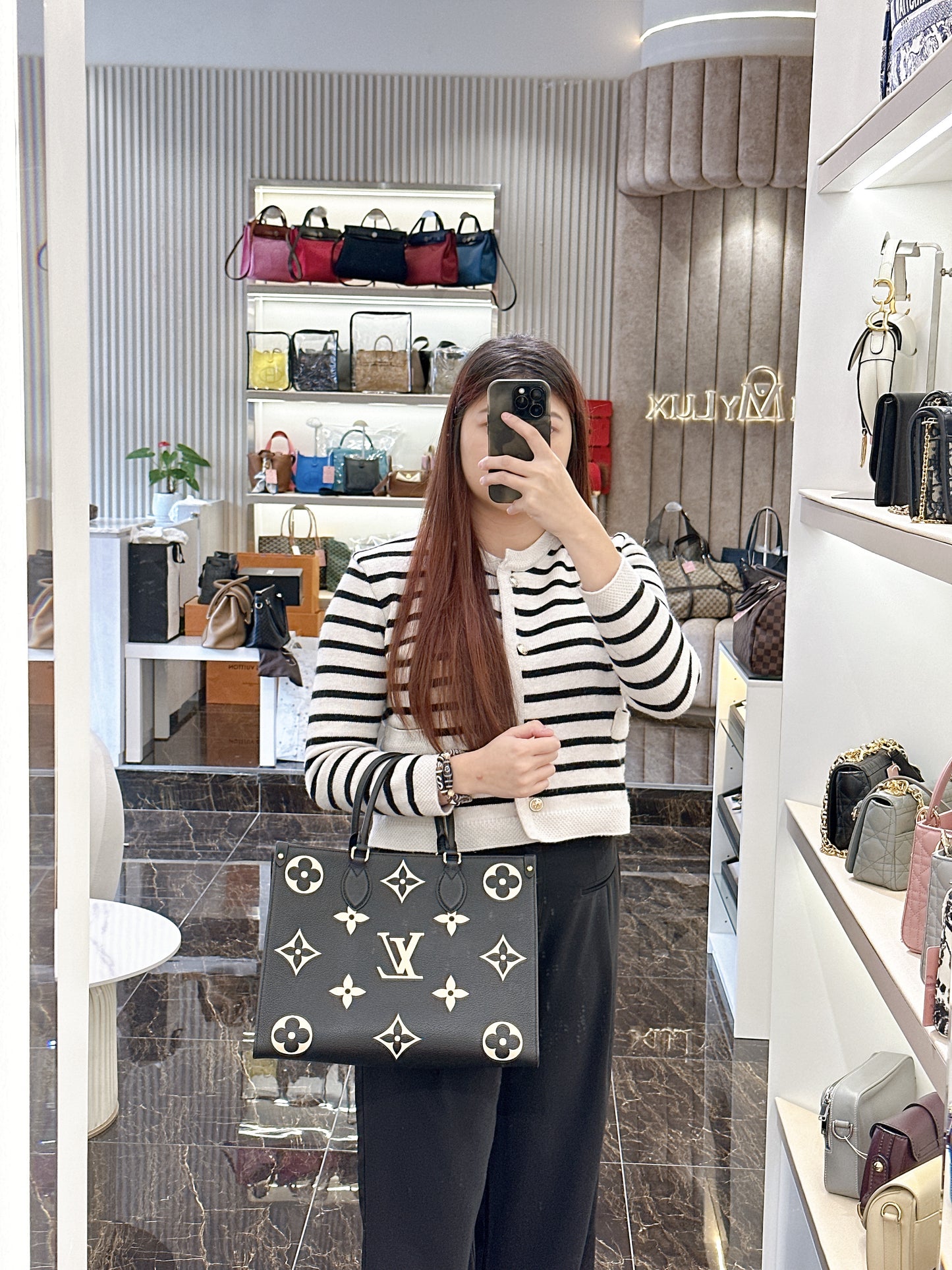 LV On The Go MM Bicolor