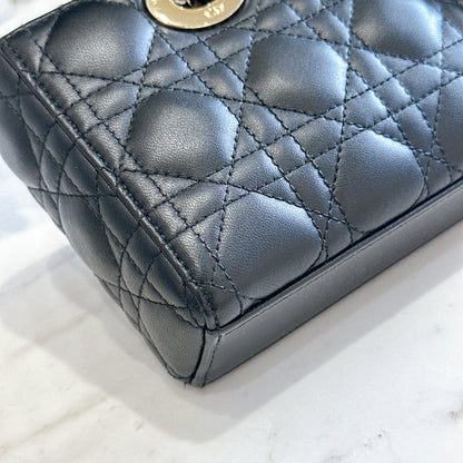 Lady D Joy Small in Black GHW