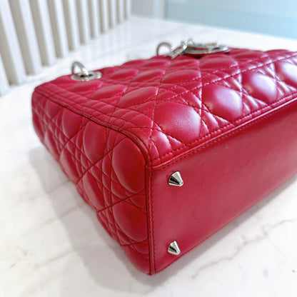 Lady Dior Medium In Red