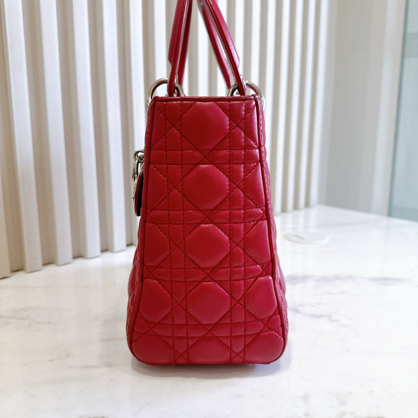 Lady Dior Medium In Red