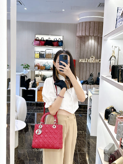 Lady Dior Medium In Red